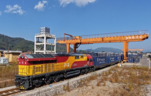 【2025经济观察】补短板，更“圈粉”