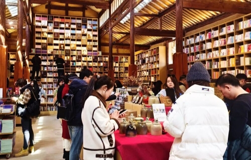 【全民阅读活动周】以全民阅读筑起文化高原